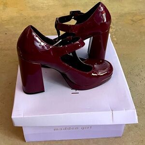 Madden girl size 9 chunky heels BRAND NEW- never worn